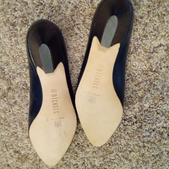 Classic Navy Blue Nickels Vintage Pumps - Picture 3 of 3